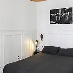 Very Quiet And Bright 35 M2 Apartment