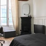Very Quiet And Bright 35 M2 Apartment
